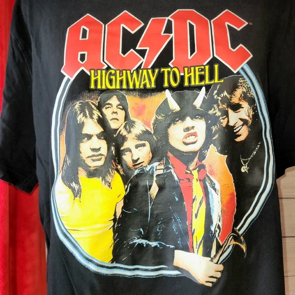 AC⚡️DC Tee - Picture 10 of 10
